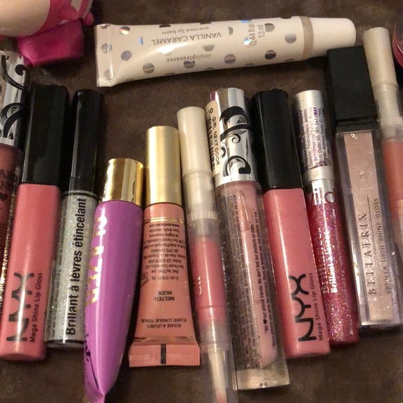 Lipgloss Bundle - Picture 3 of 5